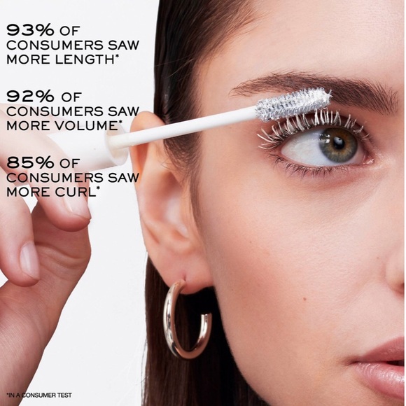 Lancome Cils Booster XL Super-Enhancing Mascara Primer - Picture 4 of 5